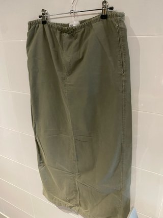Falda larga verde de Zara talla M