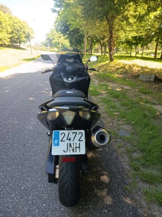 Yamaha T-MAX 530 Iron Max Negra/Oro