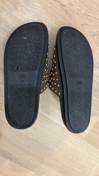 Sandalias Zara Talla 38 Tachuelas Doradas