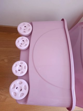Caja de plástico Alma rosa con tapa