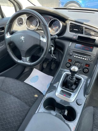 Peugeot 3008 2016