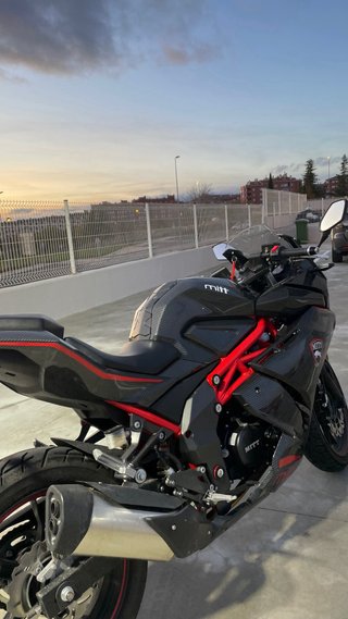 MITT GP 125