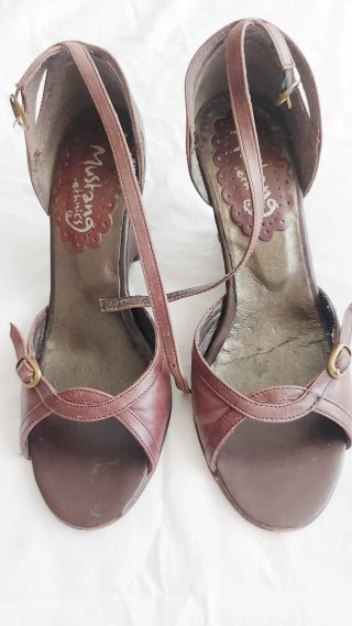 Sandalias Mustang Talla 38 Marrón