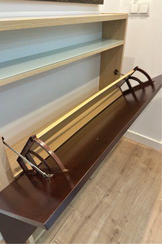 Mueble de entrada zapatero con cuadro