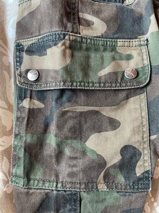 Pantaloni cargo camouflage