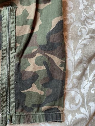 Pantaloni cargo camouflage