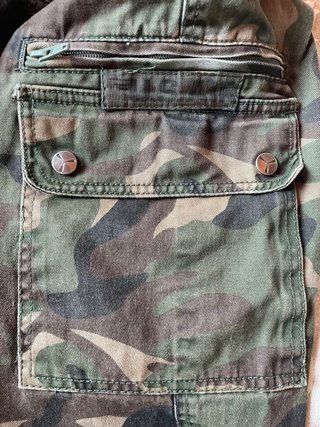 Pantaloni cargo camouflage