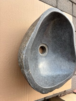 Lavamanos de piedra natural de río