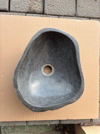 Lavamanos de piedra natural de río