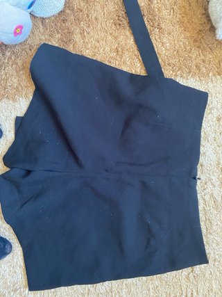 Falda pantalón negra con anillas