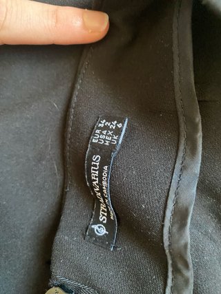 Falda pantalón negra con anillas