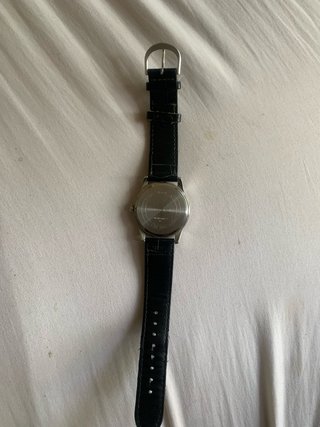 Reloj Casio Correa Negra y Esfera Plateada