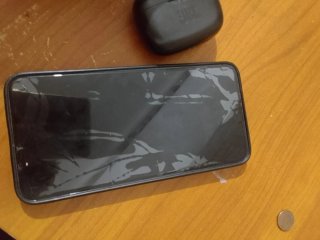 Samsung S23 con protector de pantalla