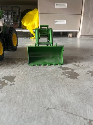 Tractor Bruder John Deere con pala