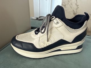 Deportivos Michael Kors Talla 38