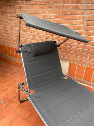 Tumbona plegable con parasol