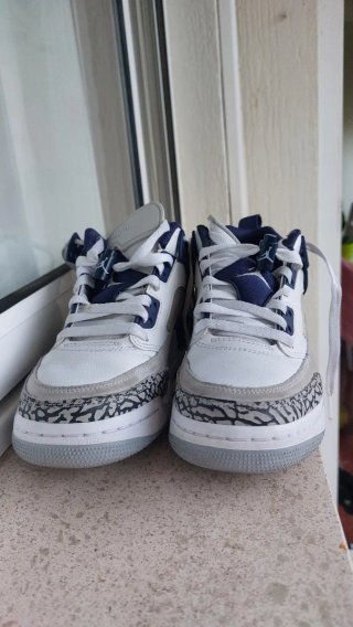Zapatos Jordan Niño Talla 39