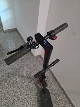 Patinete eléctrico casi nuevo + 2 cargadores