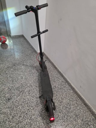 Patinete eléctrico casi nuevo + 2 cargadores