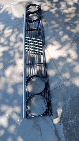 REJILLA CALANDRA DELANTERA FIAT 131 SEAT 131
