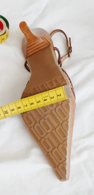Zapatos de tacón beige talla 38
