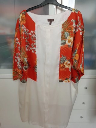 Vestido manga japonesa estampado floral
