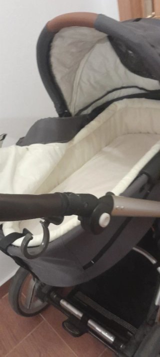 Silla de paseo Mutsy Evo y capazo. Grupo cero Cibe