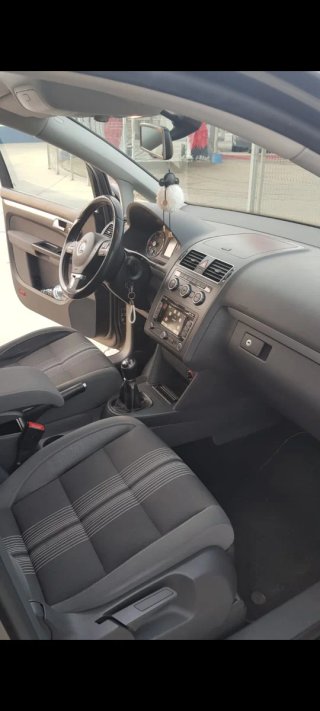 Volkswagen Touran 2012