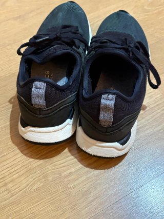 Zapatillas New Balance 247 Negras y Blancas