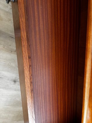 Cómoda de madera 3 cajones y 2 puertas