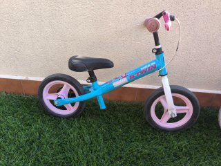 Bicicleta de equilibrio B'TWIN azul con freno