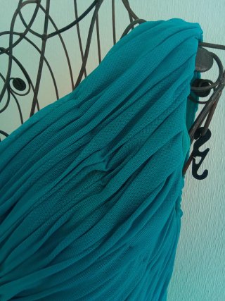 VESTIDO FIESTA LARGO ESCOTE ASIMÉTRICO