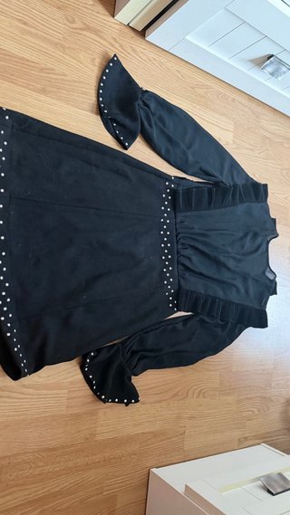 Vestido Sfera Negro Volantes y Tachuelas Talla S