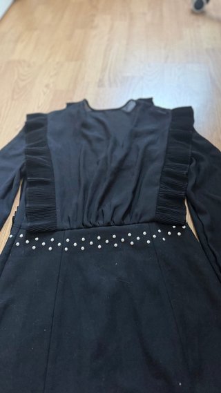 Vestido Sfera Negro Volantes y Tachuelas Talla S