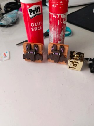 Figuras Minecraft: Dragón, murciélagos ybloque oro