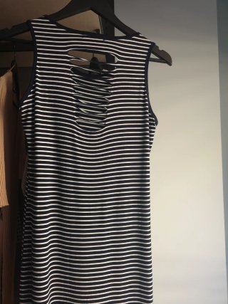 Vestido De Rayas.