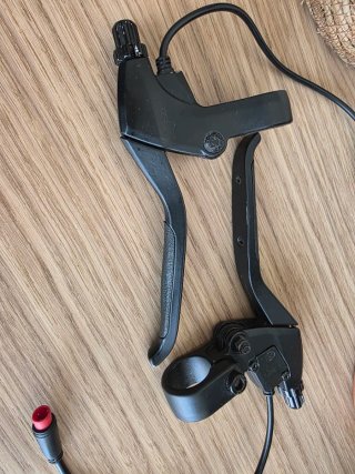 Manetas Freno Patinete Eléctrico con Sensor