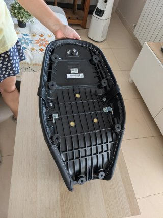 Asiento Kawasaki Z650RS