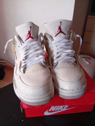 Nike Jordan Retro 4 Blancas y Grises