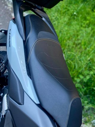 YAMAHA N-MAX TECH MAX Maxi Scooter Akrapovic