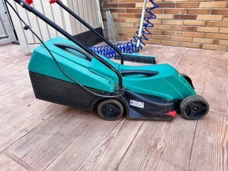 Cortacésped Bosch Arm 3200