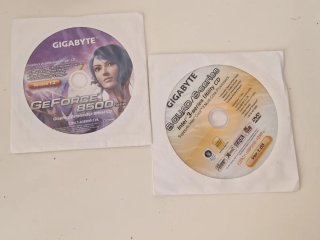 Lote Componenti PC: cavi e CD