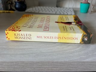 Mil soles espléndidos