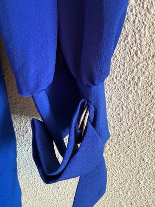 Mono elegante azul