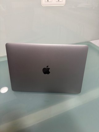 MacBook Pro 13 i7 16GB RAM 512GB SSD