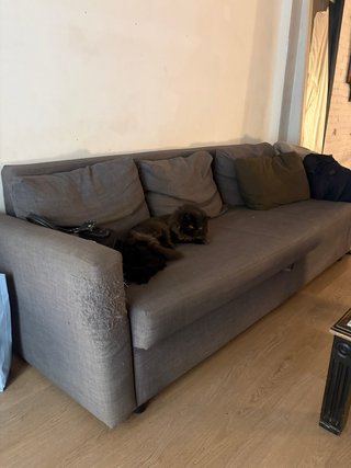 Divano letto grigio Ikea Friheten