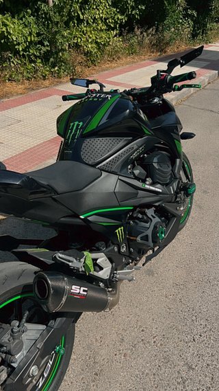 Kawasaki Z800 Negra