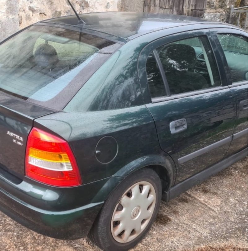 Opel Astra 1999 - foto 1