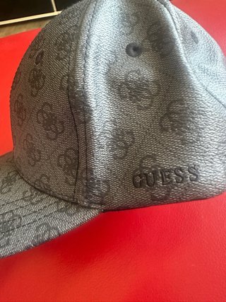 Gorra Guess Gris Logo Monograma Nueva