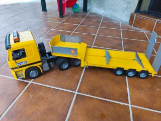 Camion Bruder con Rimorchio Piattaforma